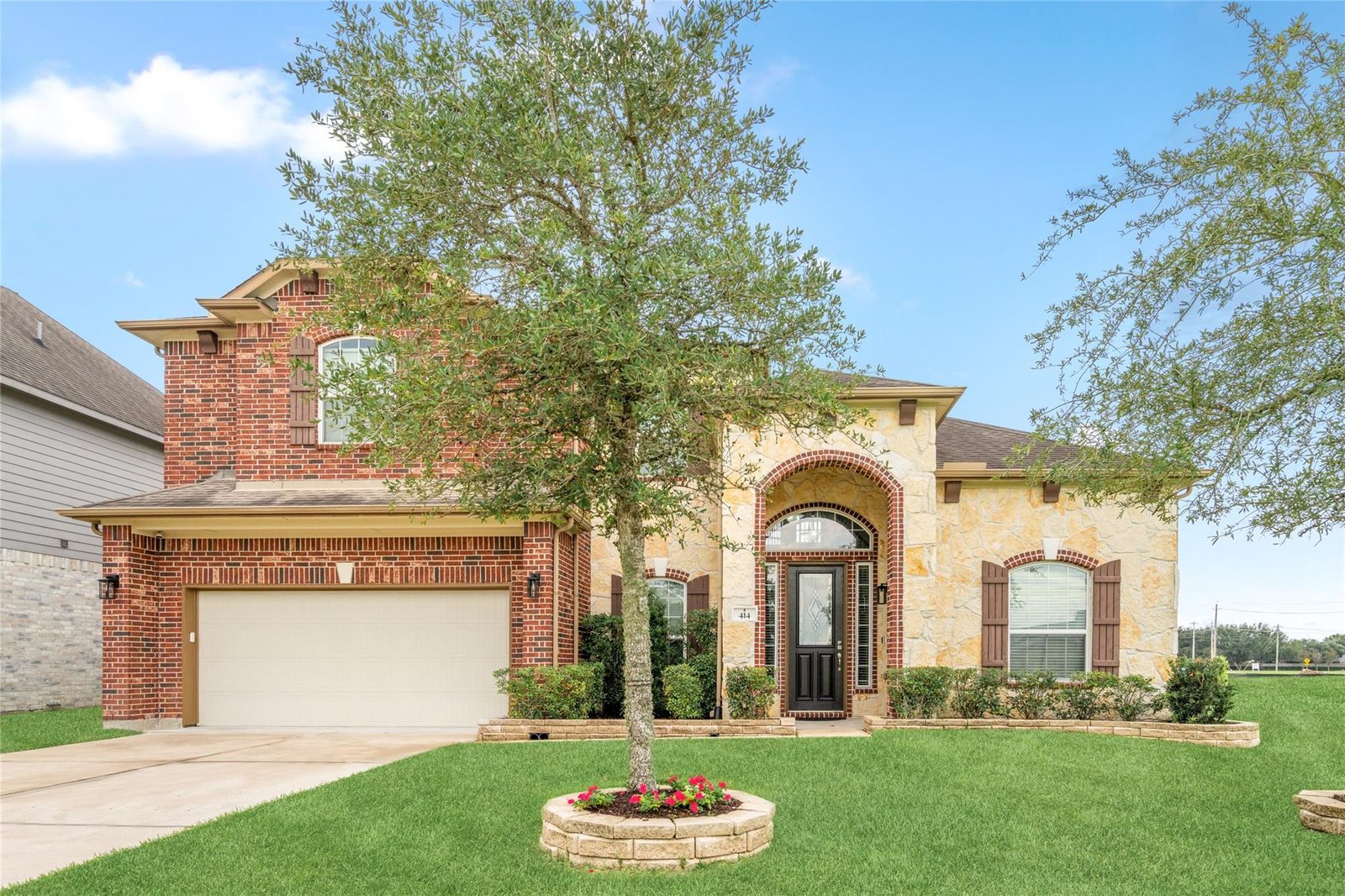 414 W Bend Drive